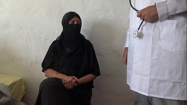 ARABIC MUSLIM WOMAN IS SHOCKED WHEN HIS SPERM ENTERS HER MOUTH